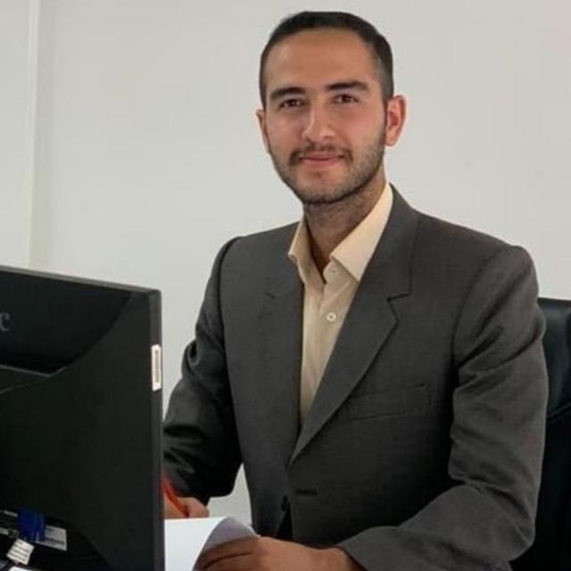 علی عباسی