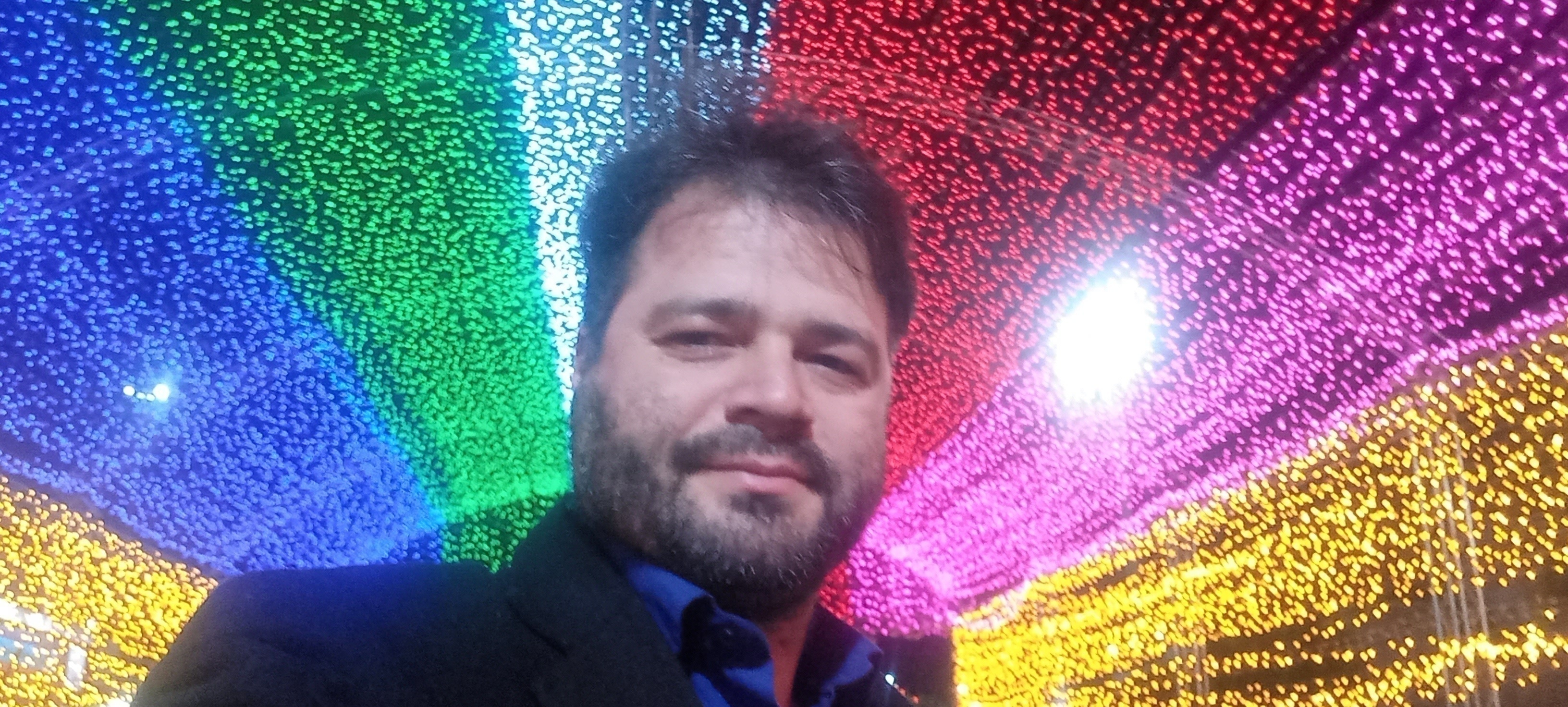 محمد رضا صادقی بنیس